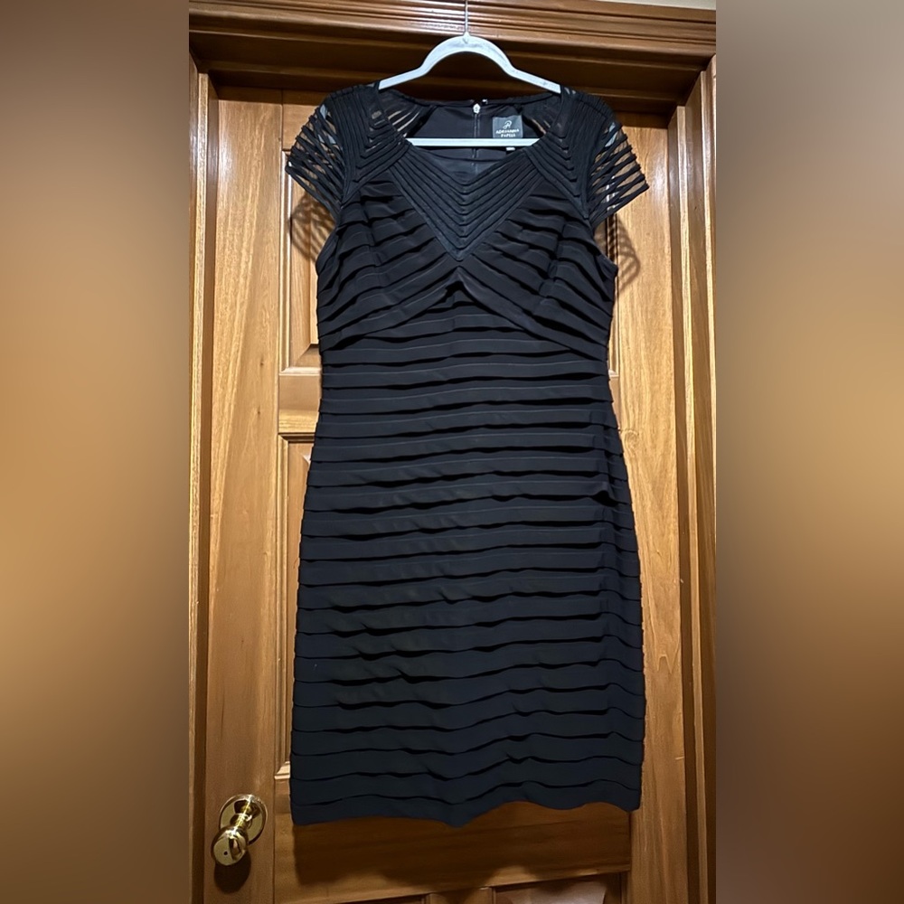 Adrianna Papell Elegant Black Evening Dress